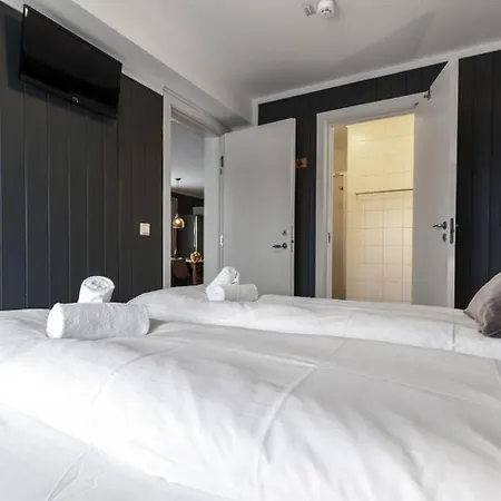 In-ski Out With Style&scenic Views *