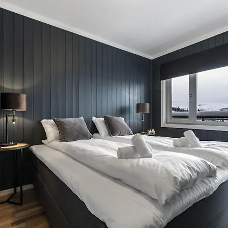 In-ski Out With Style And Scenic Views *