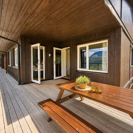In-ski Out With Style And Scenic Views * 海姆瑟达尔